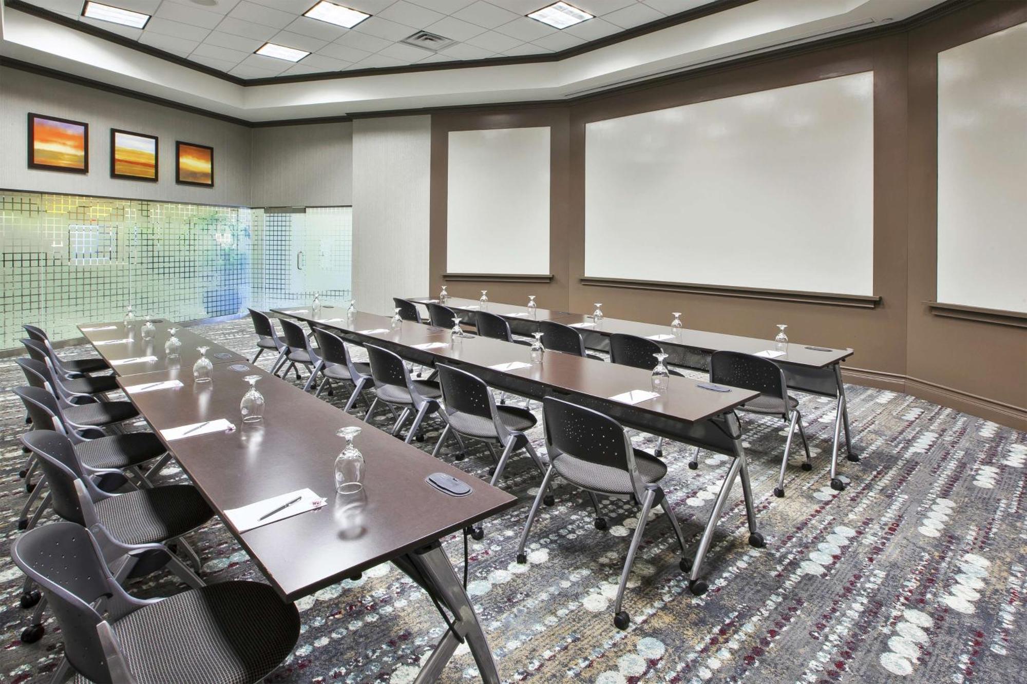 Embassy Suites Columbus - Airport Εξωτερικό φωτογραφία