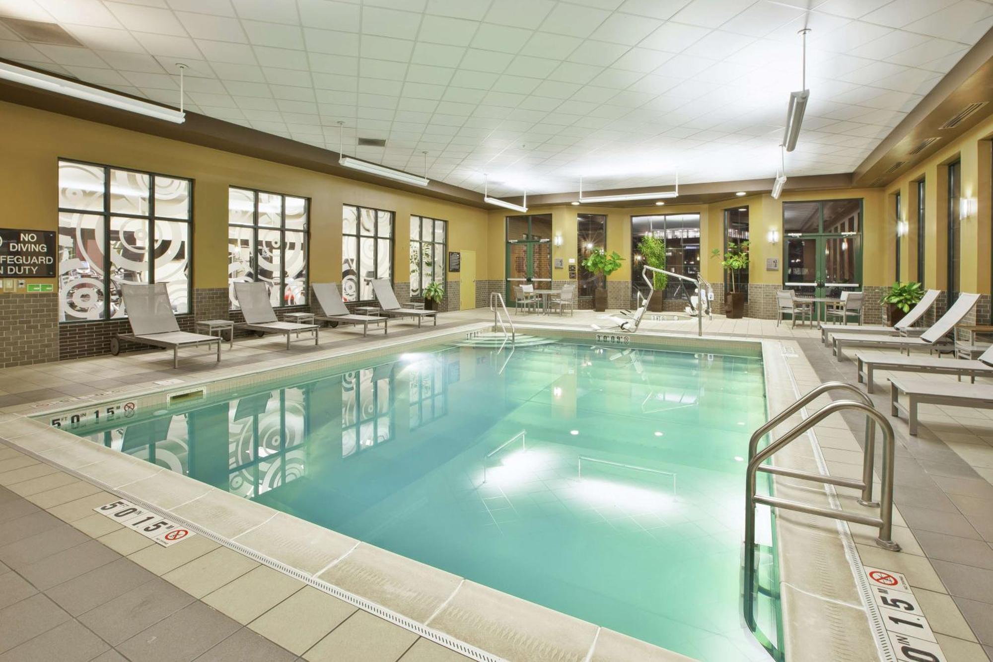 Embassy Suites Columbus - Airport Εξωτερικό φωτογραφία